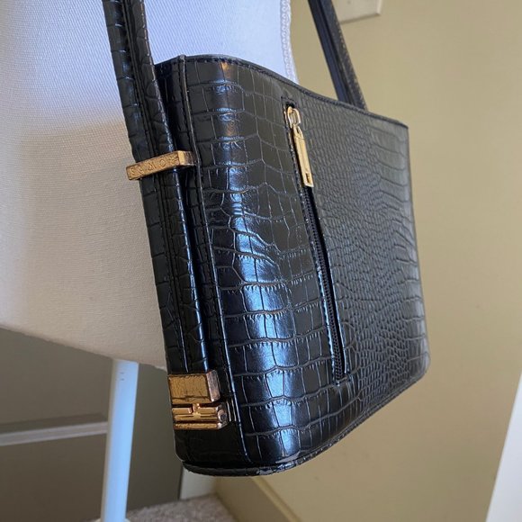 SAMOE | Black Crossbody Alligator Leather Pattern - Picture 5 of 9